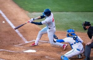 UCLA Beats Arizona 3-2 At Jackie Robinson Stadium