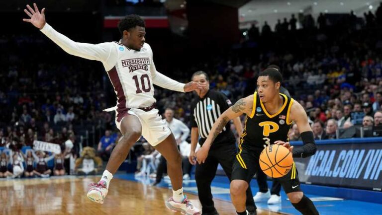 Pittsburgh Panthers Late Heroics Downs Mississippi State 60-59