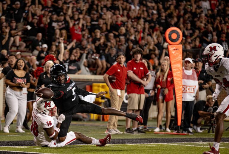 The Miami Redhawks Defeats The Cincinnati Bearcats In OT 31-24