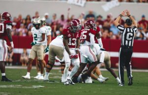 No. 5 Alabama Slides Pass A Tough South Florida Team 42-16