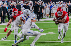 Boise State Holds Off UNLV 29-24 To Stay In Playoff Hunt