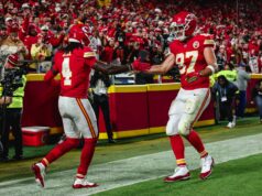 Chiefs Shake Off Sloppy Start To Crush Commanders 28–7