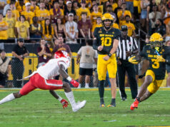 Houston Stuns No. 24 Arizona State Behind Weigman’s Grit And Defense, 24–16