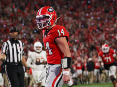 No. 5 Georgia Overpowers No. 10 Texas With Fourth-Quarter Surge, 35–10